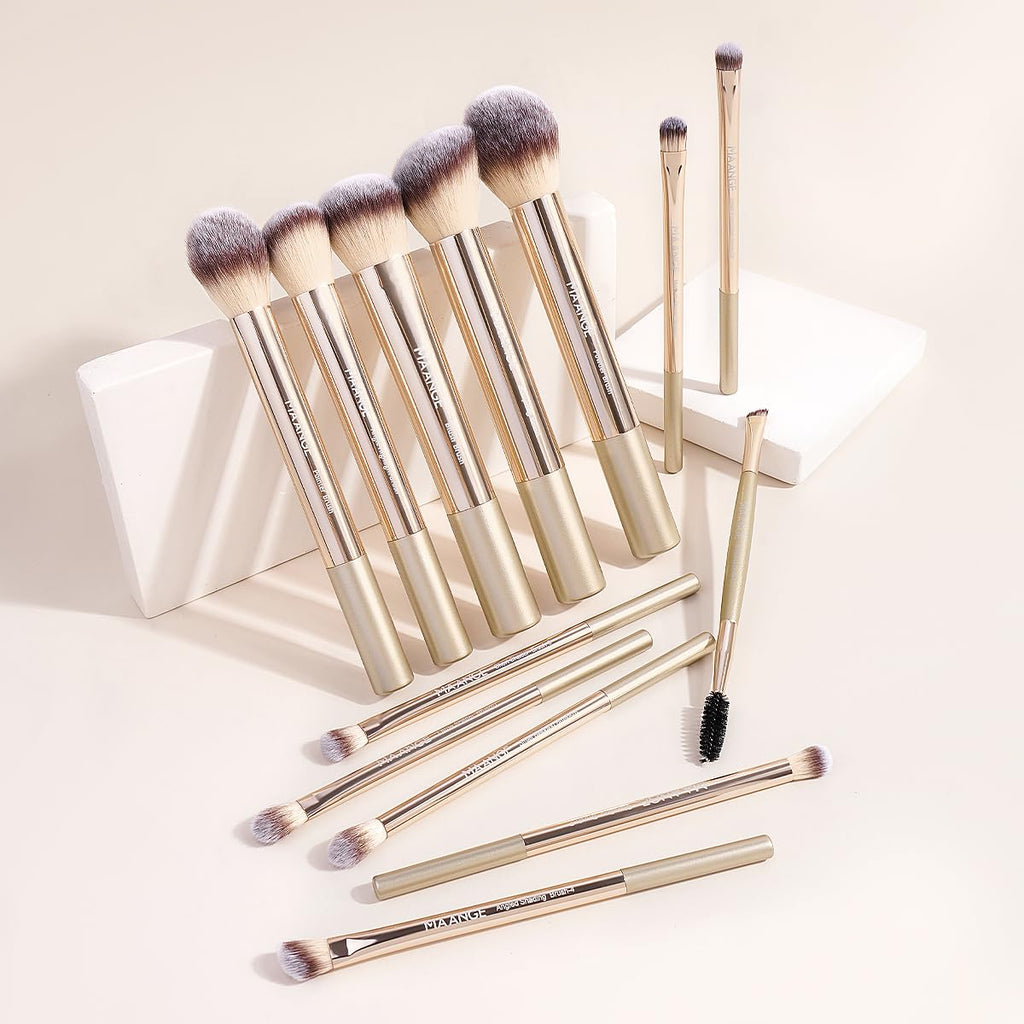 MAANGE 13-Piece Makeup Brush Set in Champagne Case – Premium Synthetic Brushes