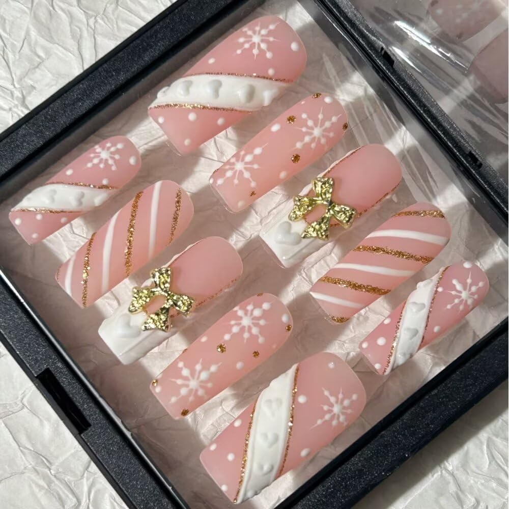 MAGLFELL Christmas Press On Nails – Square Nails with Snowflakes & Gold Bow, 10 Pcs, Reusable ABS