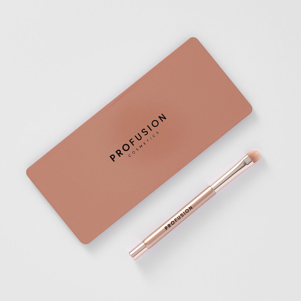 MAGNETIX | DISPLAY STAND & EYESHADOW BRUSH