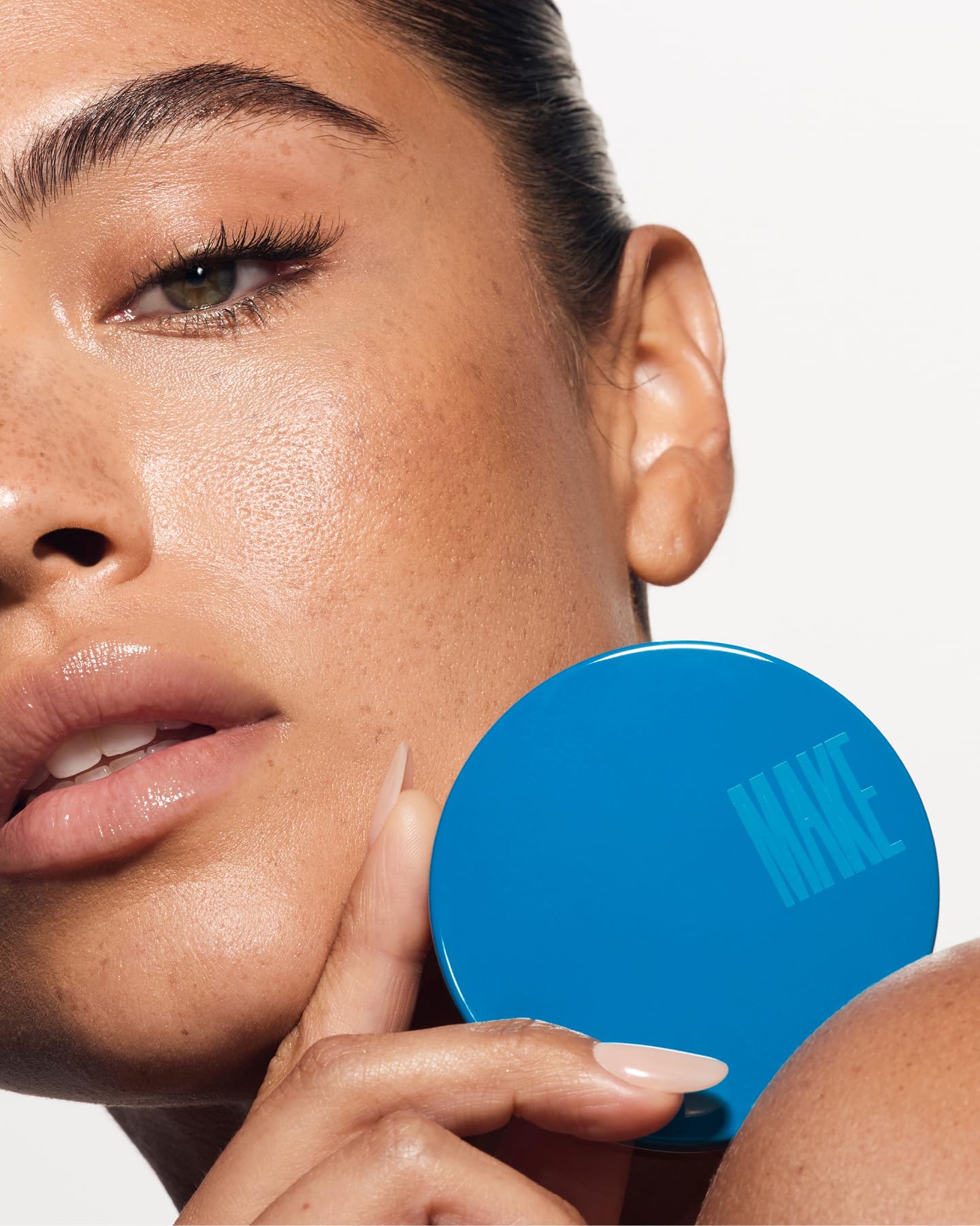 MAKE Beauty Skin Mimetic Microsuede Bronzer Powder – Lunar, Matte Buildable Bronzer for Fair to Light Skin
