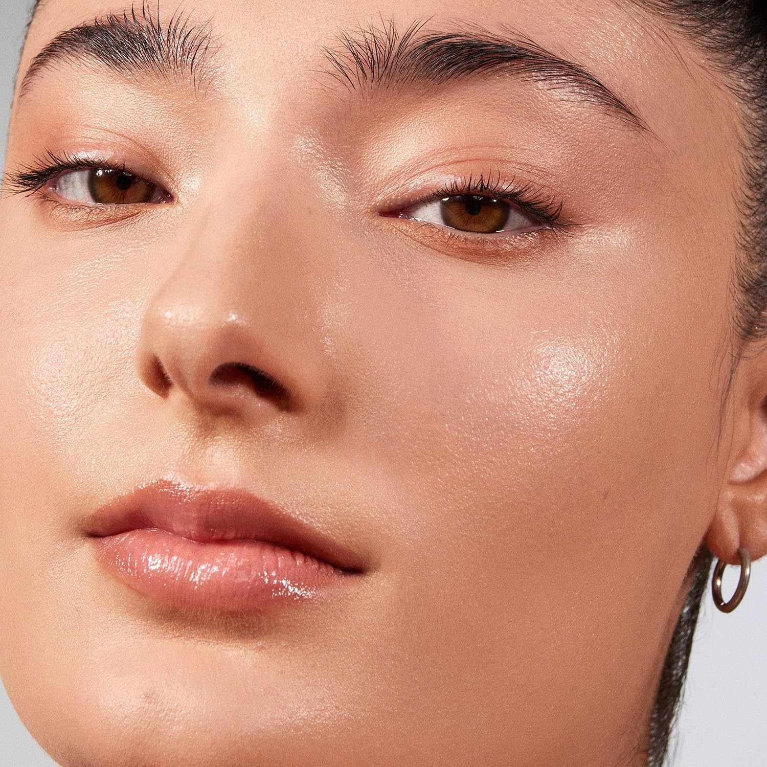 Morphe Lightform Dewy Foundation - Hydrating Long-Wear Foundation with Buildable Medium Coverage (08N) | 1.01 fl oz