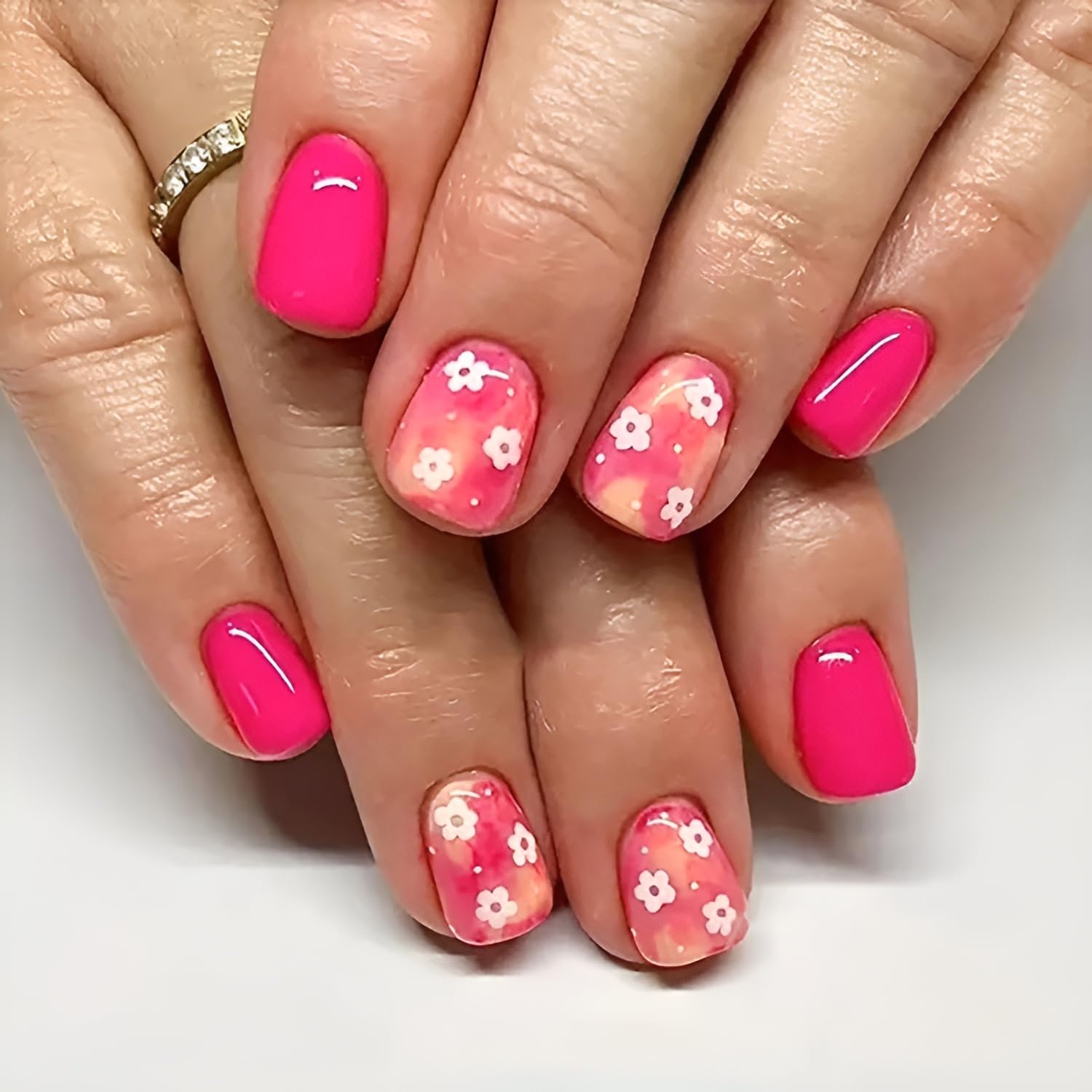 Namrec Flower Press On Nails – Daisy Design Short Square Nails (144Pcs, 6 Packs) | Glue-On, Glossy Finish