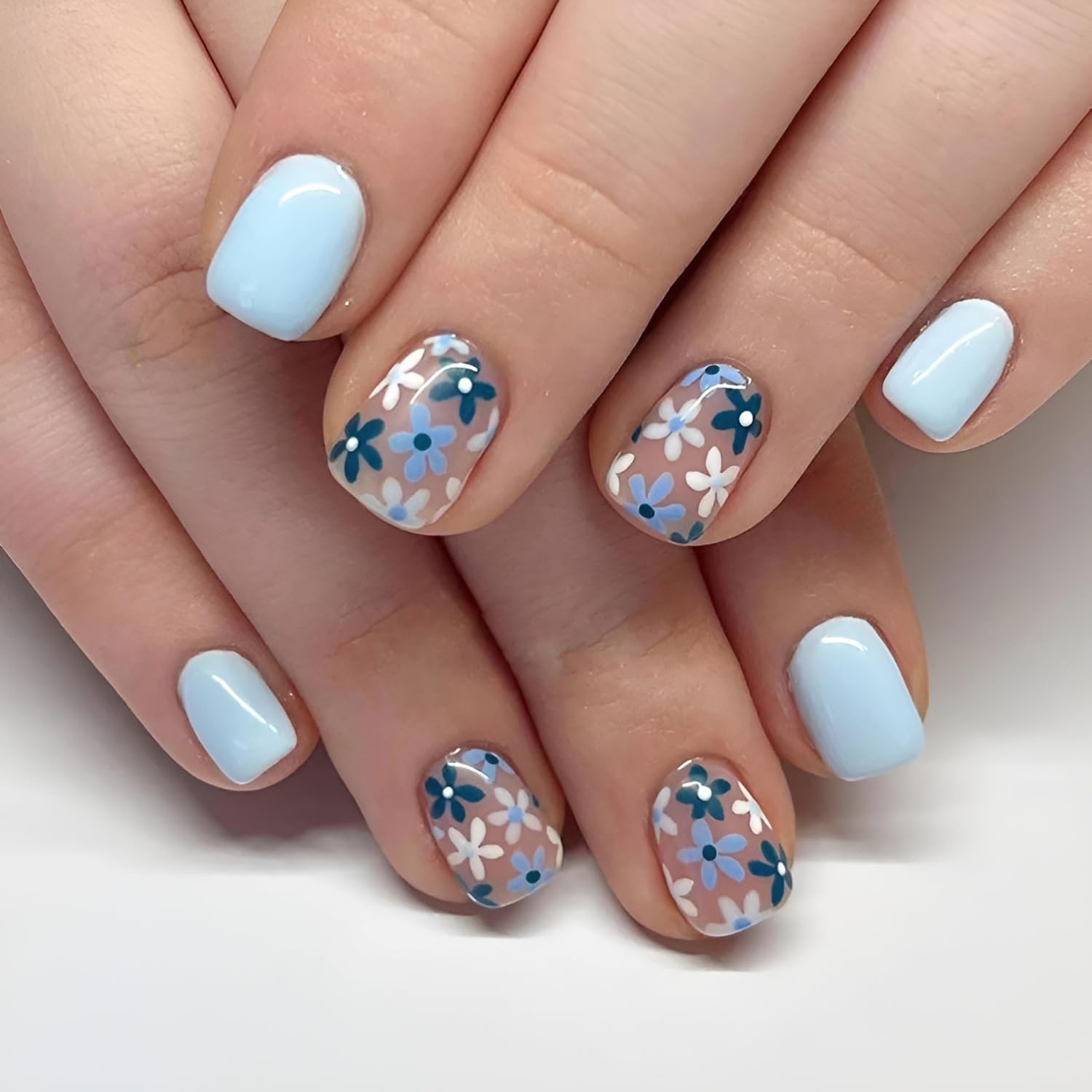 Namrec Flower Press On Nails – Daisy Design Short Square Nails (144Pcs, 6 Packs) | Glue-On, Glossy Finish