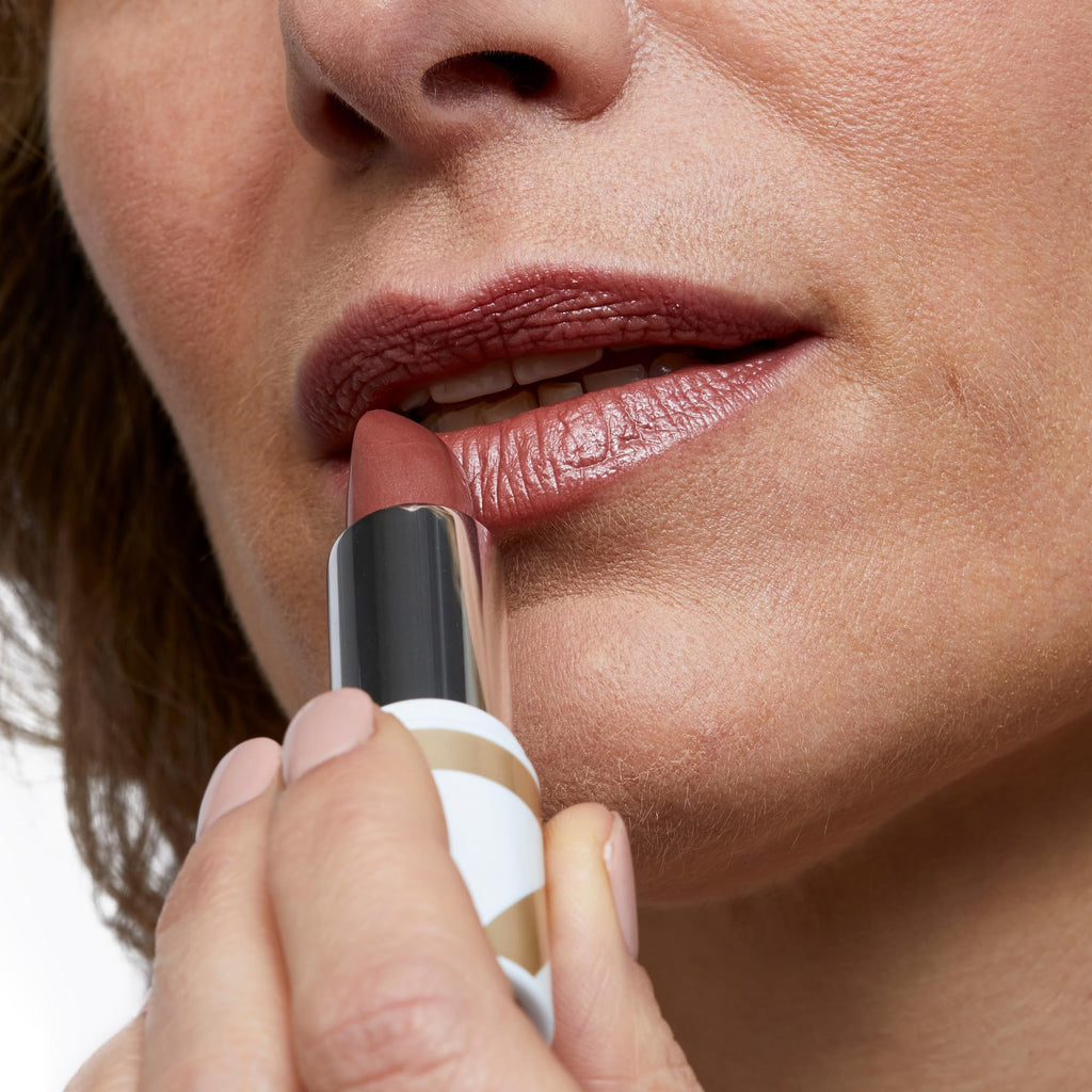No7 Age Defying Lipstick Berry Shine – Hydrating Lipstick with Hyaluronic Acid for Plump, Smoother Lips