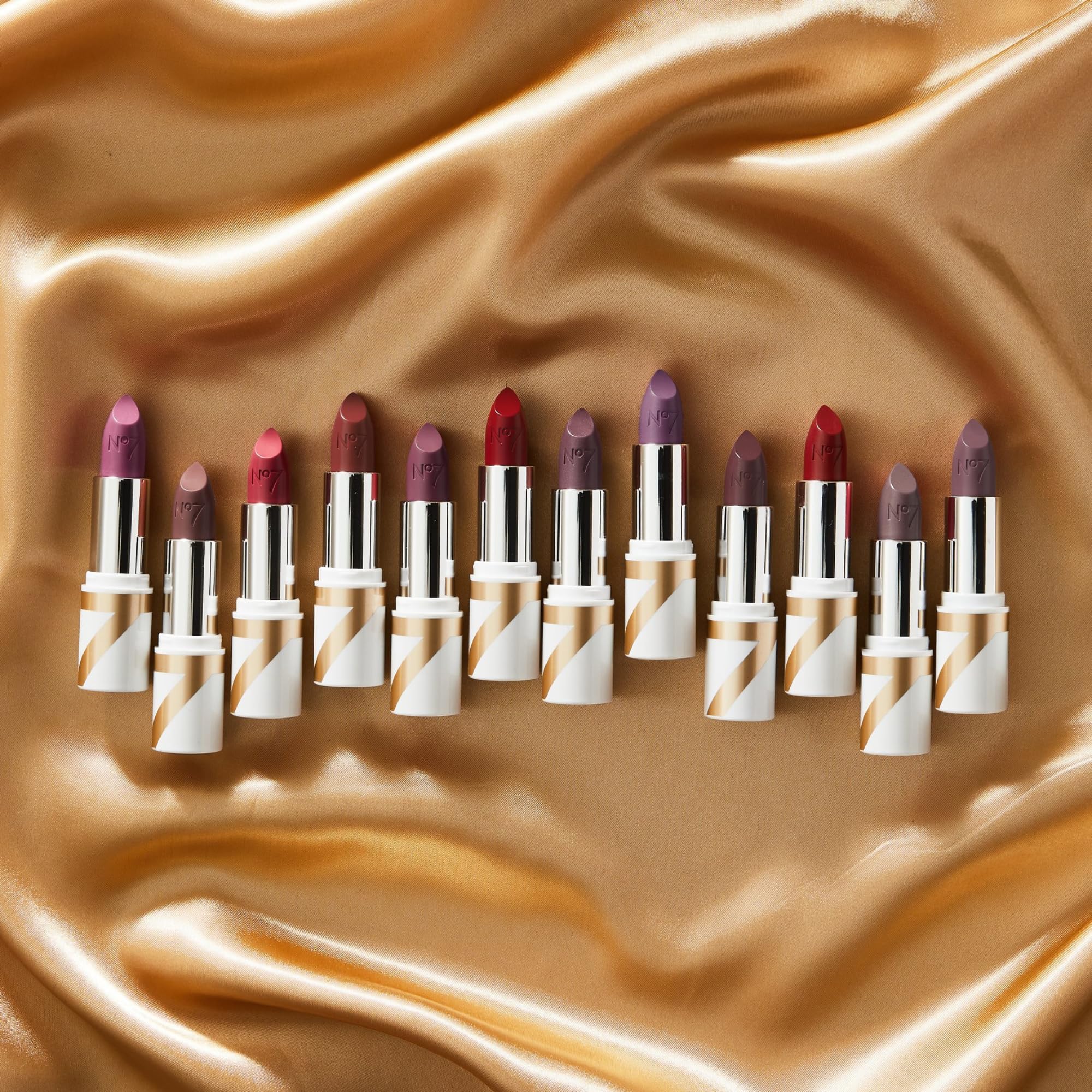 No7 Age Defying Lipstick Berry Shine – Hydrating Lipstick with Hyaluronic Acid for Plump, Smoother Lips