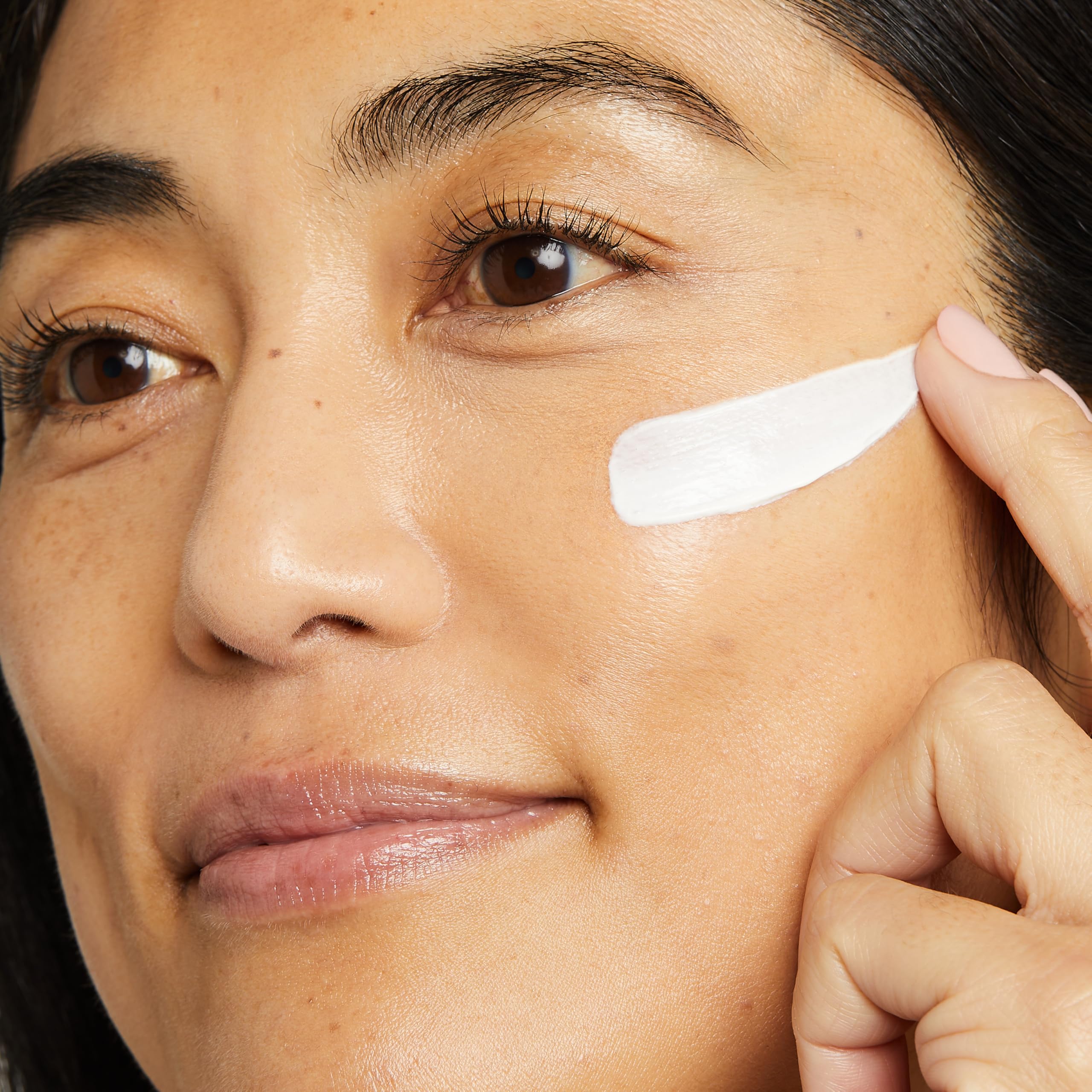 No7 Restore & Renew SPF 30 Day Cream – Firming Hydration with Hyaluronic Acid (Fragrance-Free)