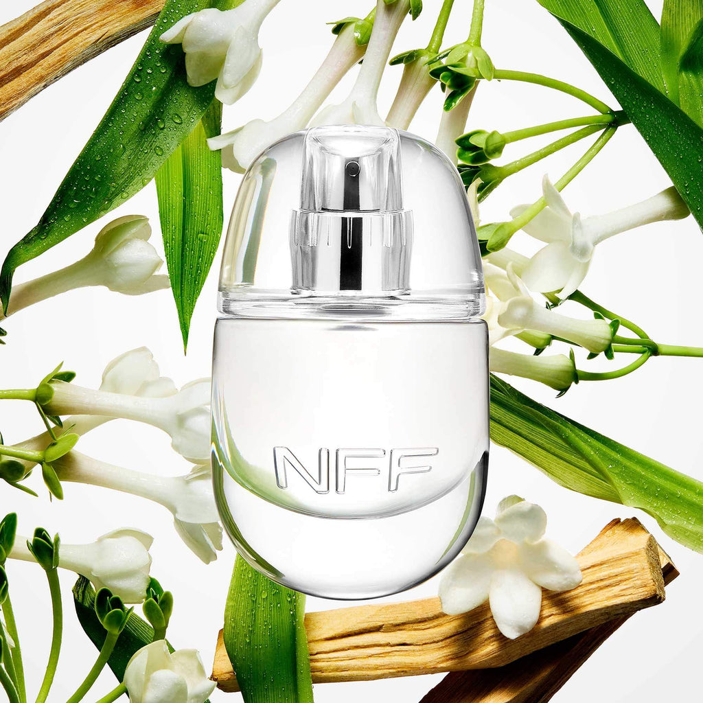 No Makeup Makeup No Fragrance Fragrance – Skin-Responsive, pH-Adaptive Essence