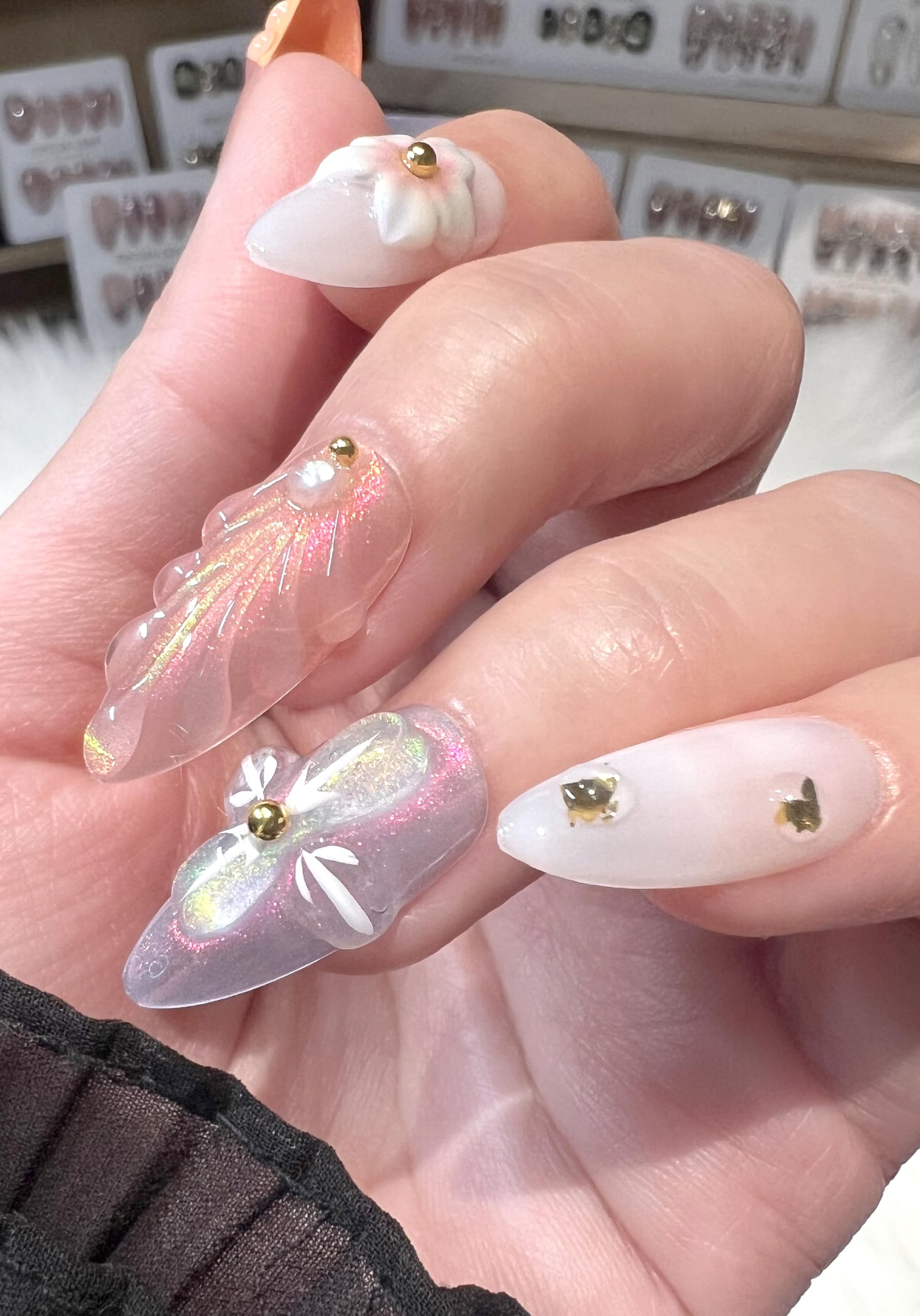 PHYLIN LEAF Handmade Press On Nails – Medium Almond 3D Sea Shell & Butterfly Design