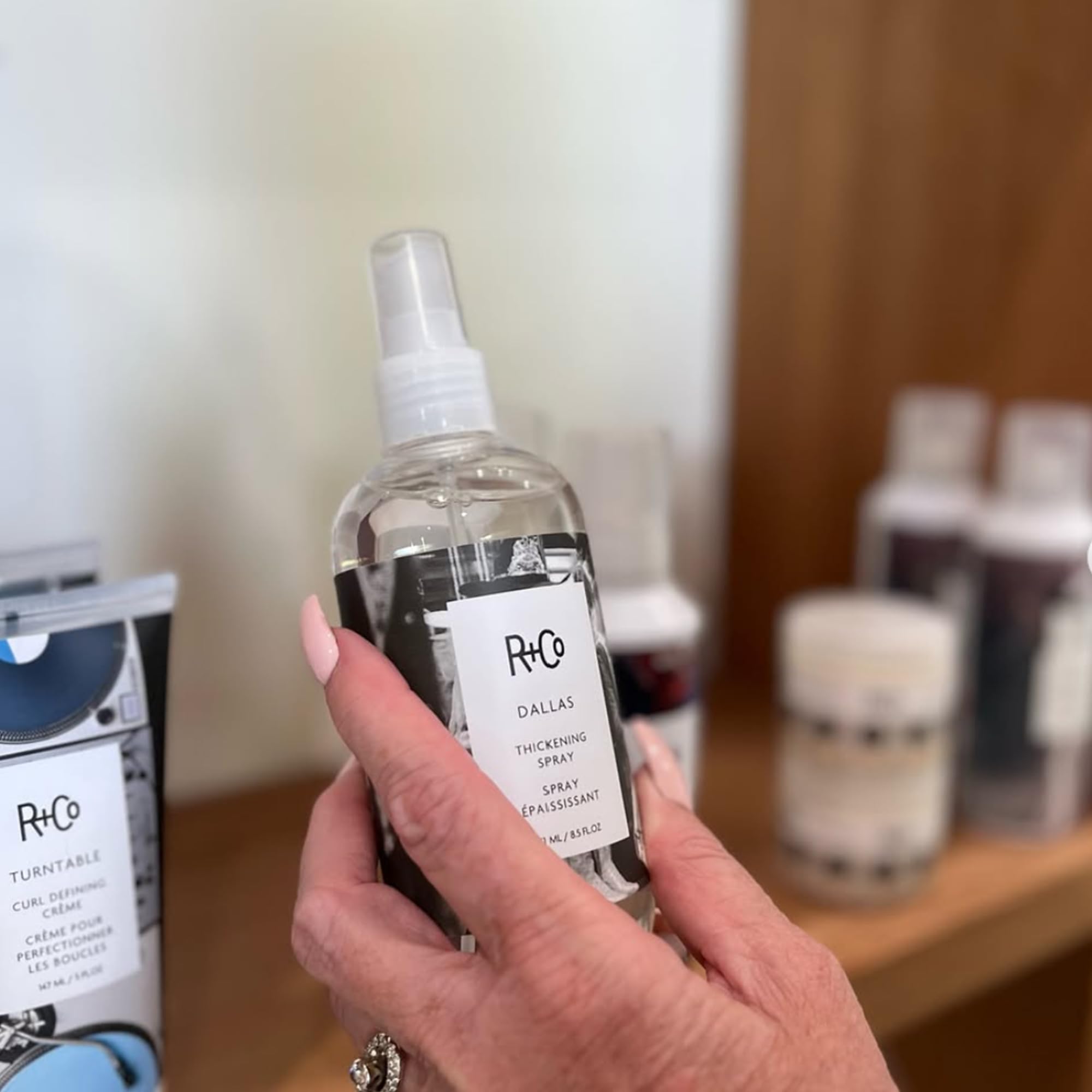 R+Co Dallas Hair Thickening Spray | Volumizing & Texturizing Spray for All Lengths | 8.5 oz