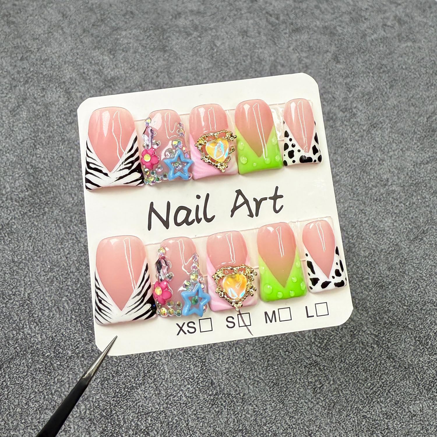 RIICFDD 10 Pcs Handmade Duck Press-On Nails – Medium, French Tip, 3D Heart Rhinestones, Glue Included