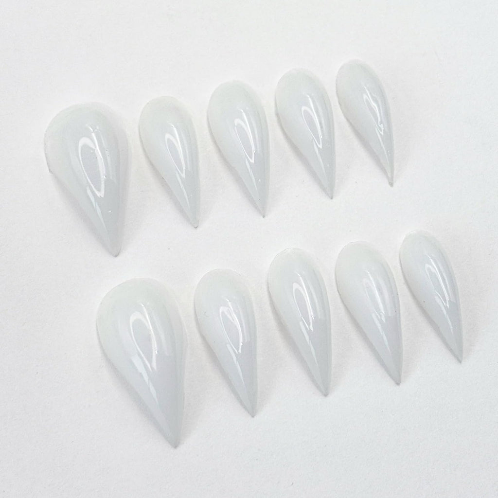 RIICFDD 24 Pcs Halloween Press On Nails – Dragon Claw Gothic Short Curved Stiletto Acrylic Full Cover Nails