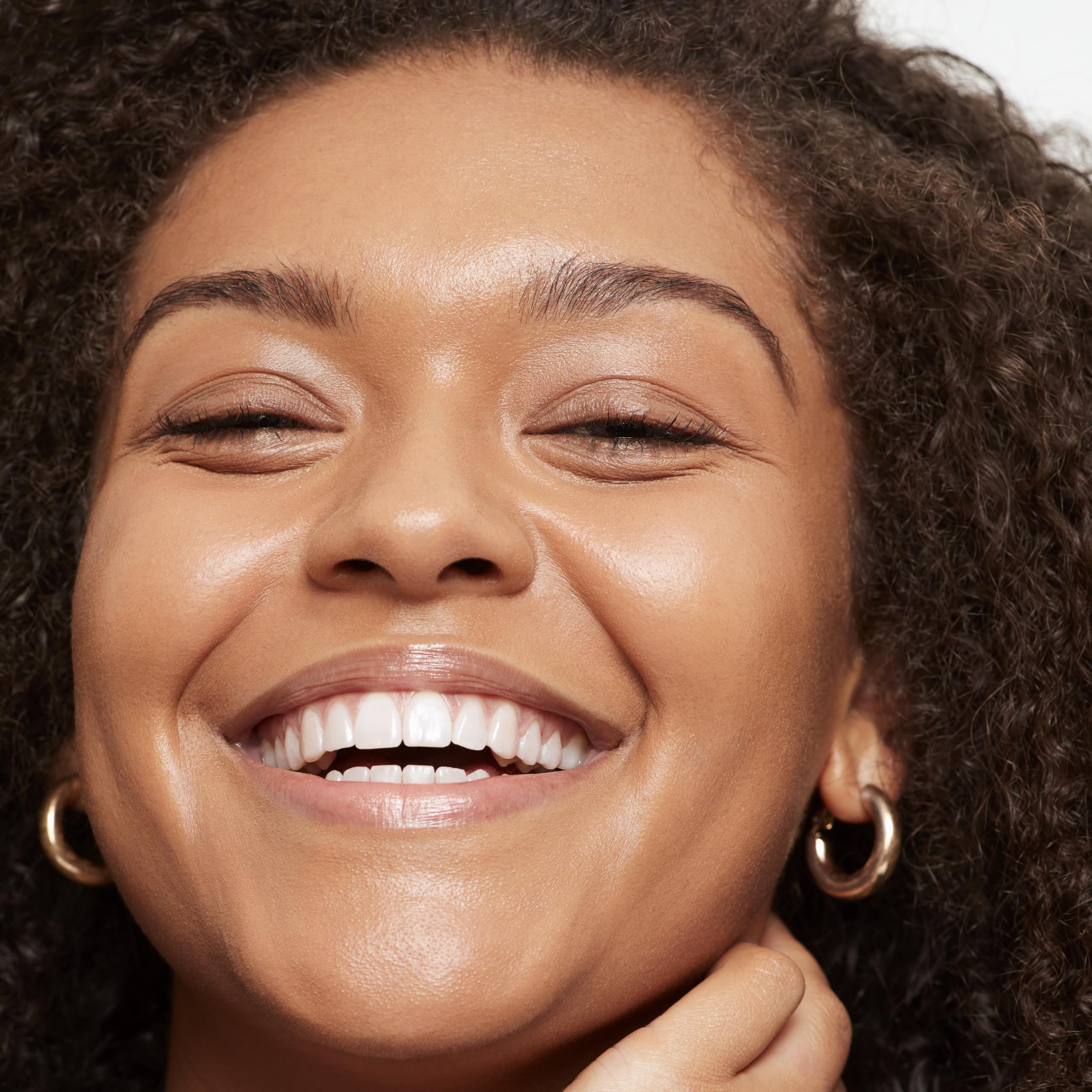 Saie Glowy Super Skin Tint Foundation Shade 21 — Weightless, Dewy Medium Coverage with Hyaluronic Acid