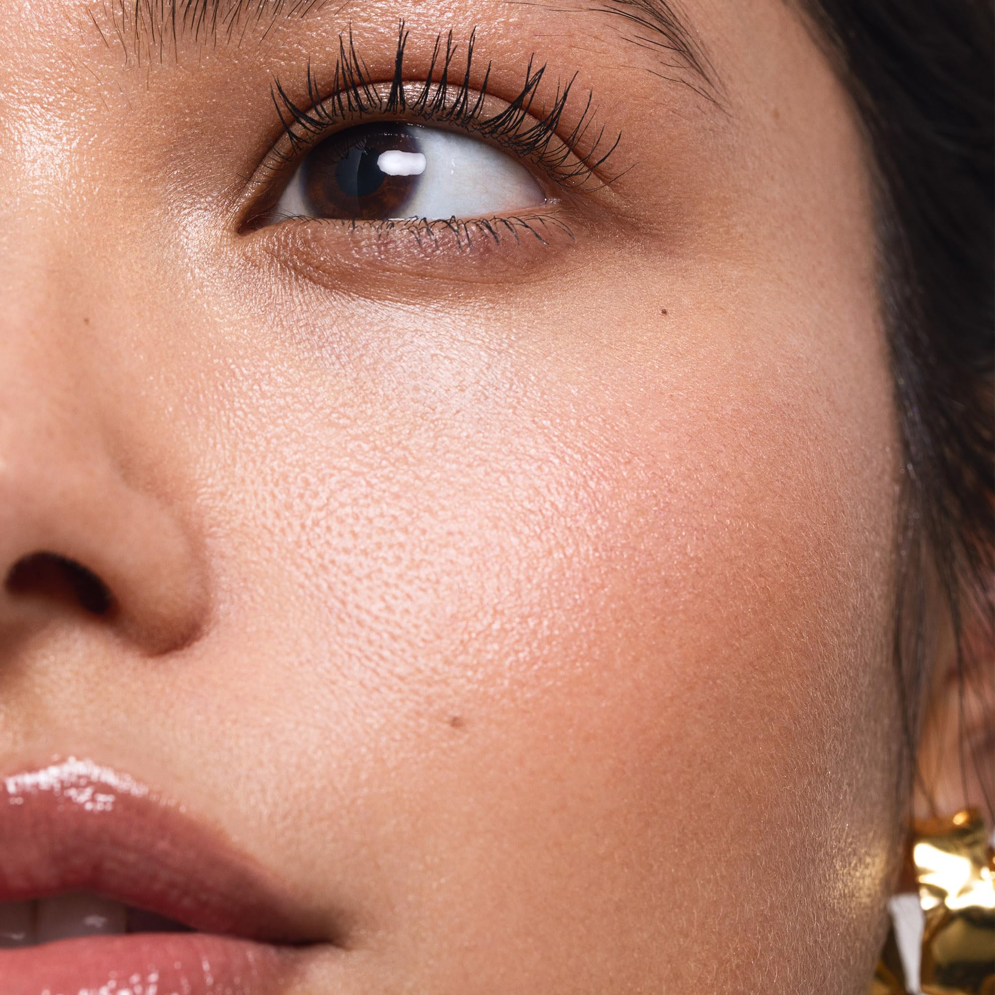 Saie Mascara 101 - Lash Lengthening, Buildable Mascara for Lifted Lashes