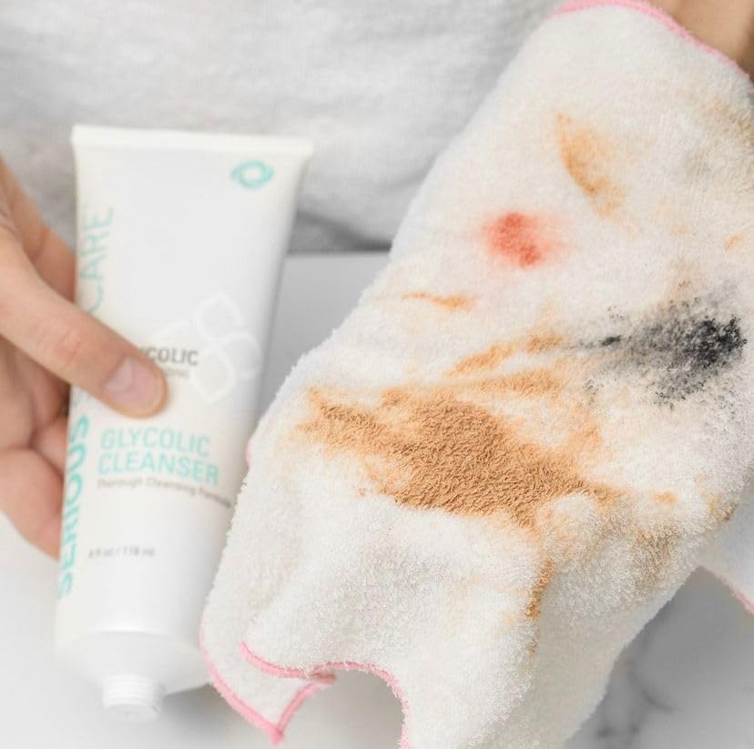 Serious Skincare Glycolic Cleanser – Daily Exfoliating Face Wash with 10% Glycolic