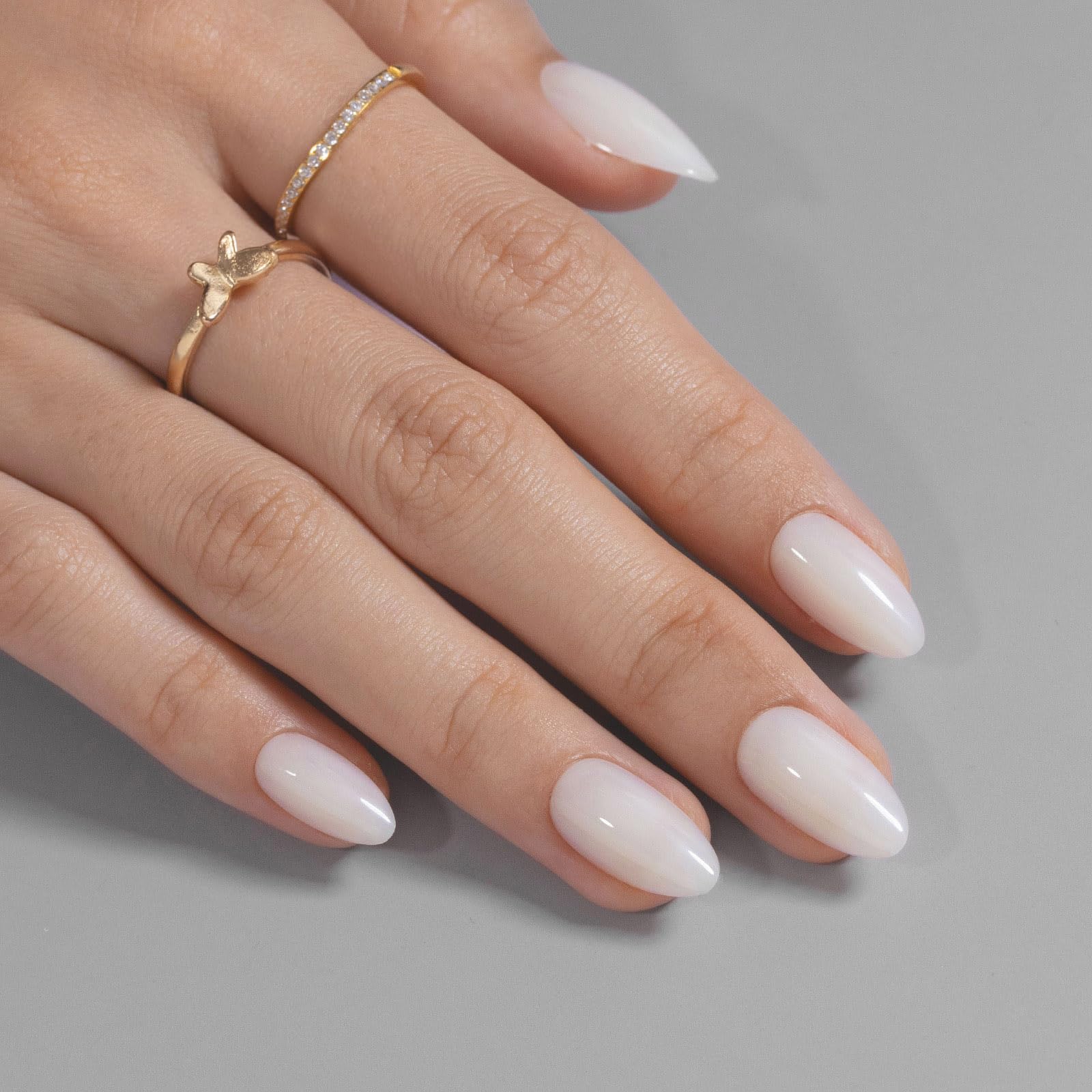 ShangMeng White Soft Gel Almond Press-On Nails – 32 Reusable Nails in 16 Sizes