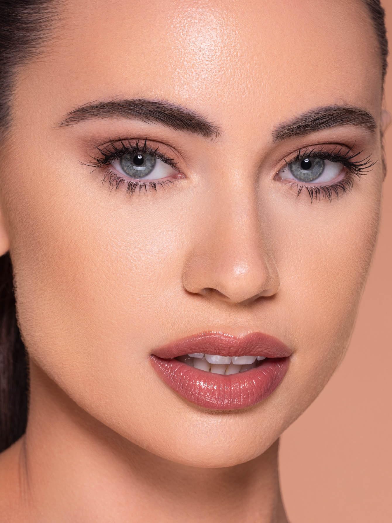 SHEGLAM Full Coverage Foundation - Long Lasting Waterproof Matte-Dewy Sand
