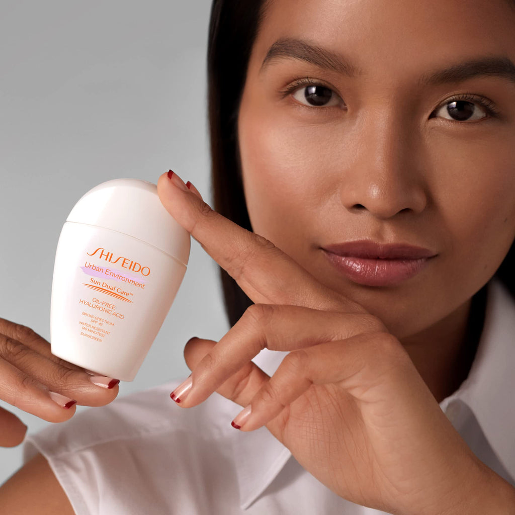 Shiseido Urban Environment Oil-Free Sunscreen SPF 42 – 50 mL | Matte Finish, Hydration & Primer-Ready