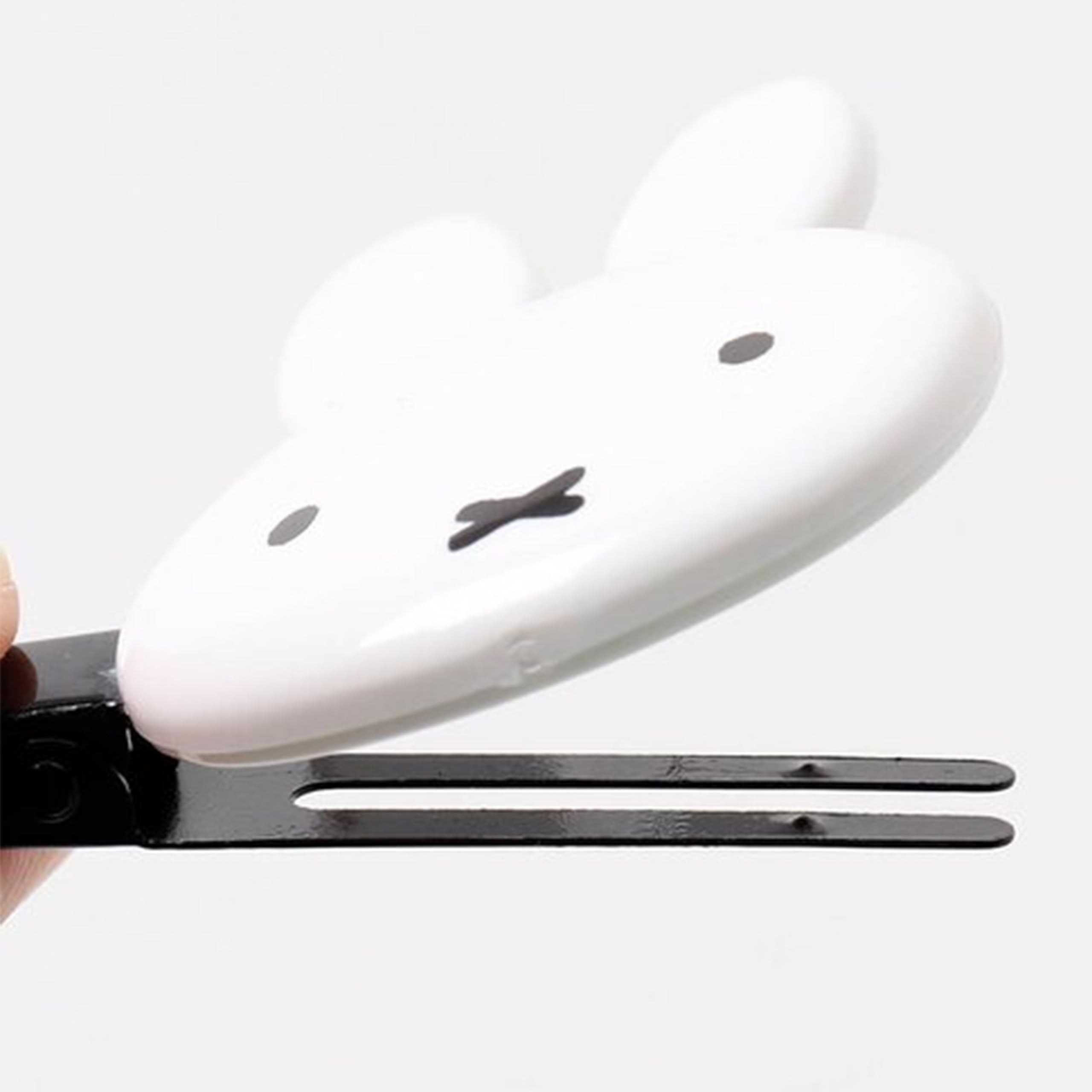 SHOBIDO Miffy Die-Cut Bangs Clip – Playful Fringe Hair Accessory