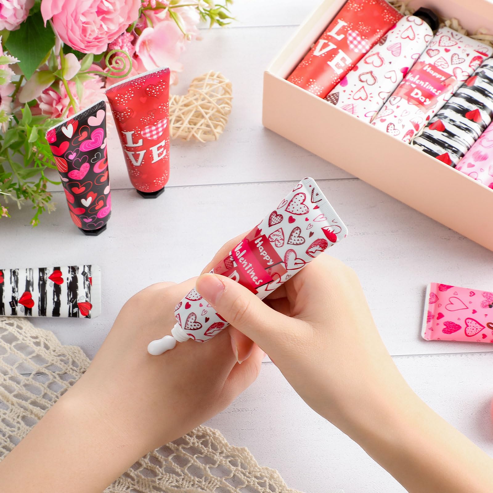 Siifert 48-Piece Valentine Hand Cream Bulk Gift Set – 30 ml Travel-Size Moisturizing Hand Lotion