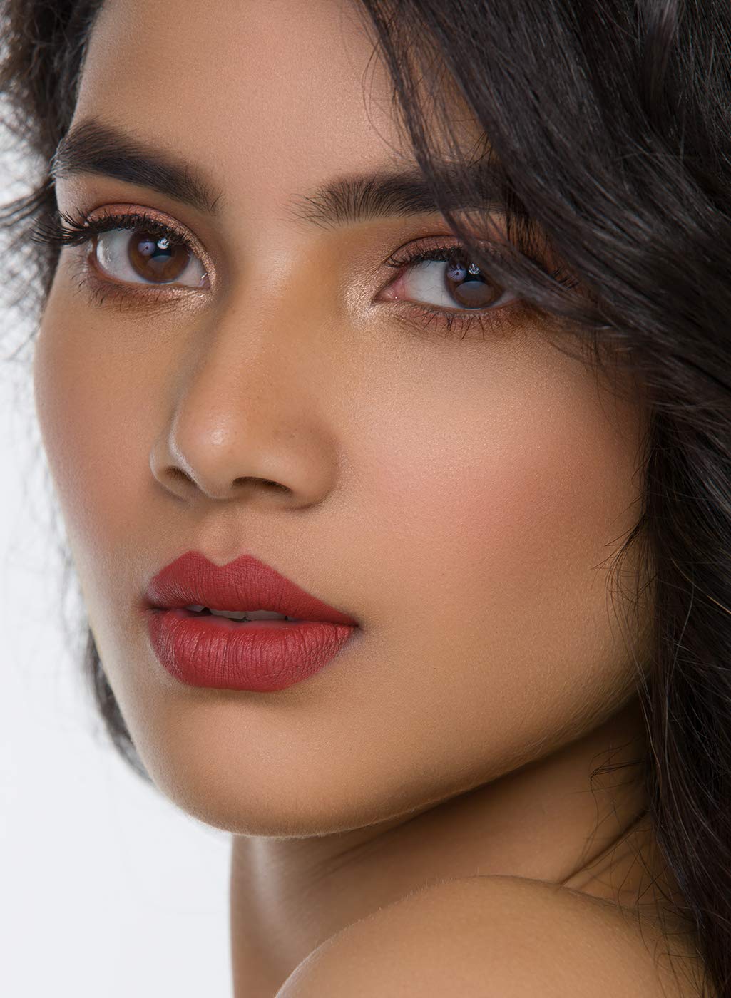 SUGAR Cosmetics Matte As Hell Crayon Lipstick – Jackie Brown (Reddish Brown), 2.8 g + Free Sharpener