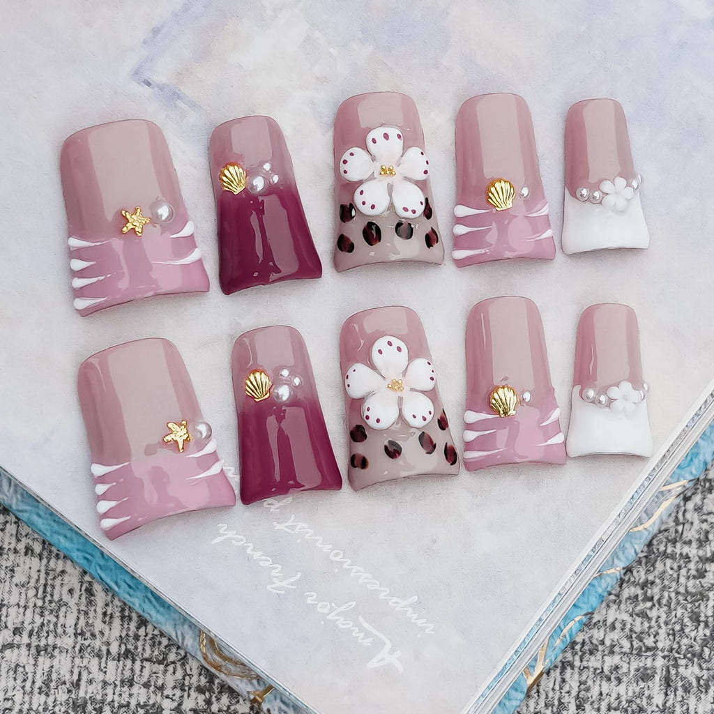 Tesytto Press On Nails | Short Duck Nails with 3D Floral & French Tip