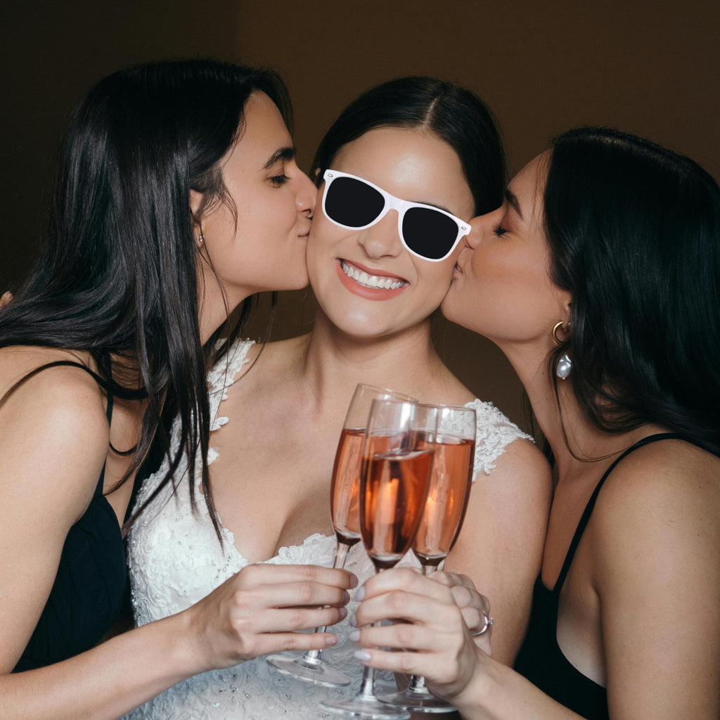 Tethzeng Bridesmaid Gift Set – 4.1in Hair Claws, Heart Sunglasses, Scrunchies & Headband