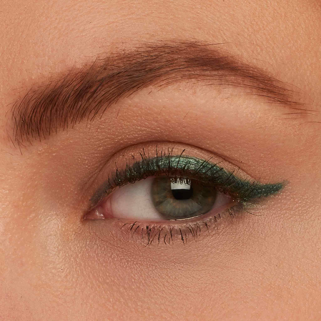 TRE'STIQUE Eyeliner — Refillable, Long-Lasting Gel Eyeliner with Built-In Smudger