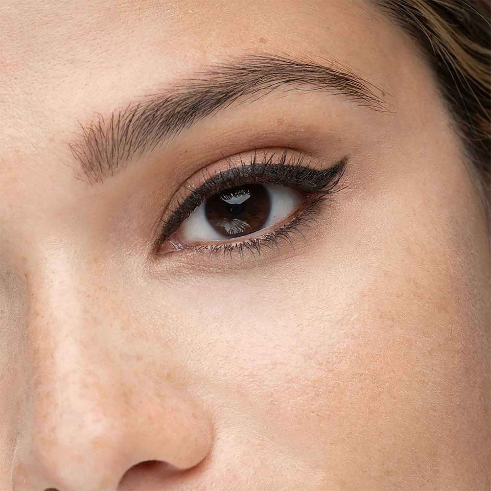 TRE'STIQUE Eyeliner — Refillable, Long-Lasting Eye Pencil with Built-In Smudger & Sharpener | Clean Beauty