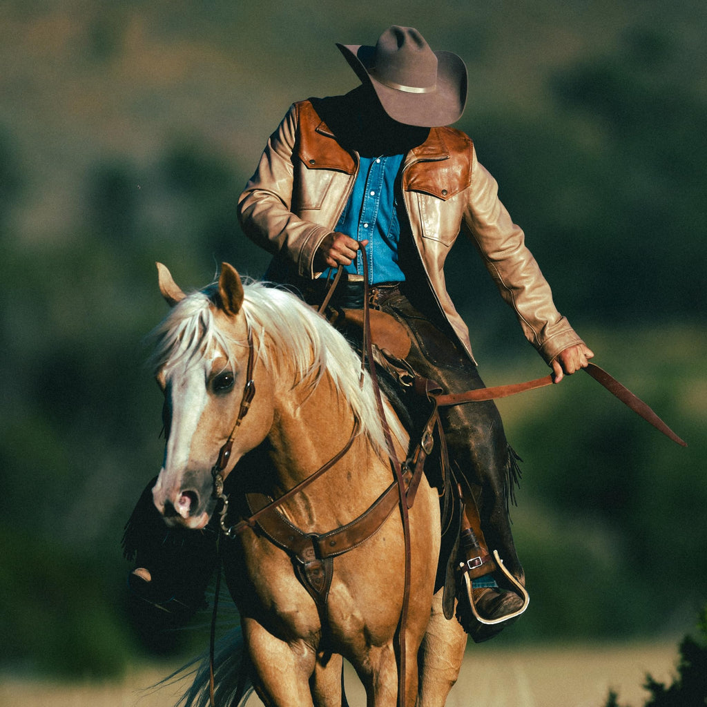 Leather No. 1 by Tru Western | Vintage Label Private Reserve 3.4 oz | Sun Aged Leather, Cedarwood, Clementine