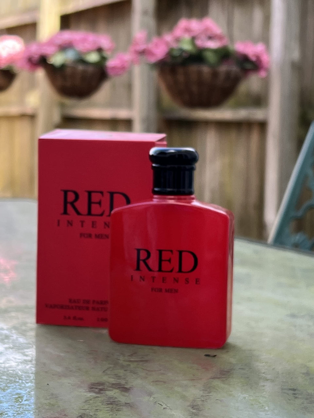 United Scents Red Intense Eau de Parfum for Men – 3.4 Fl Oz | Cranberry, Grapefruit & Italian Lemon