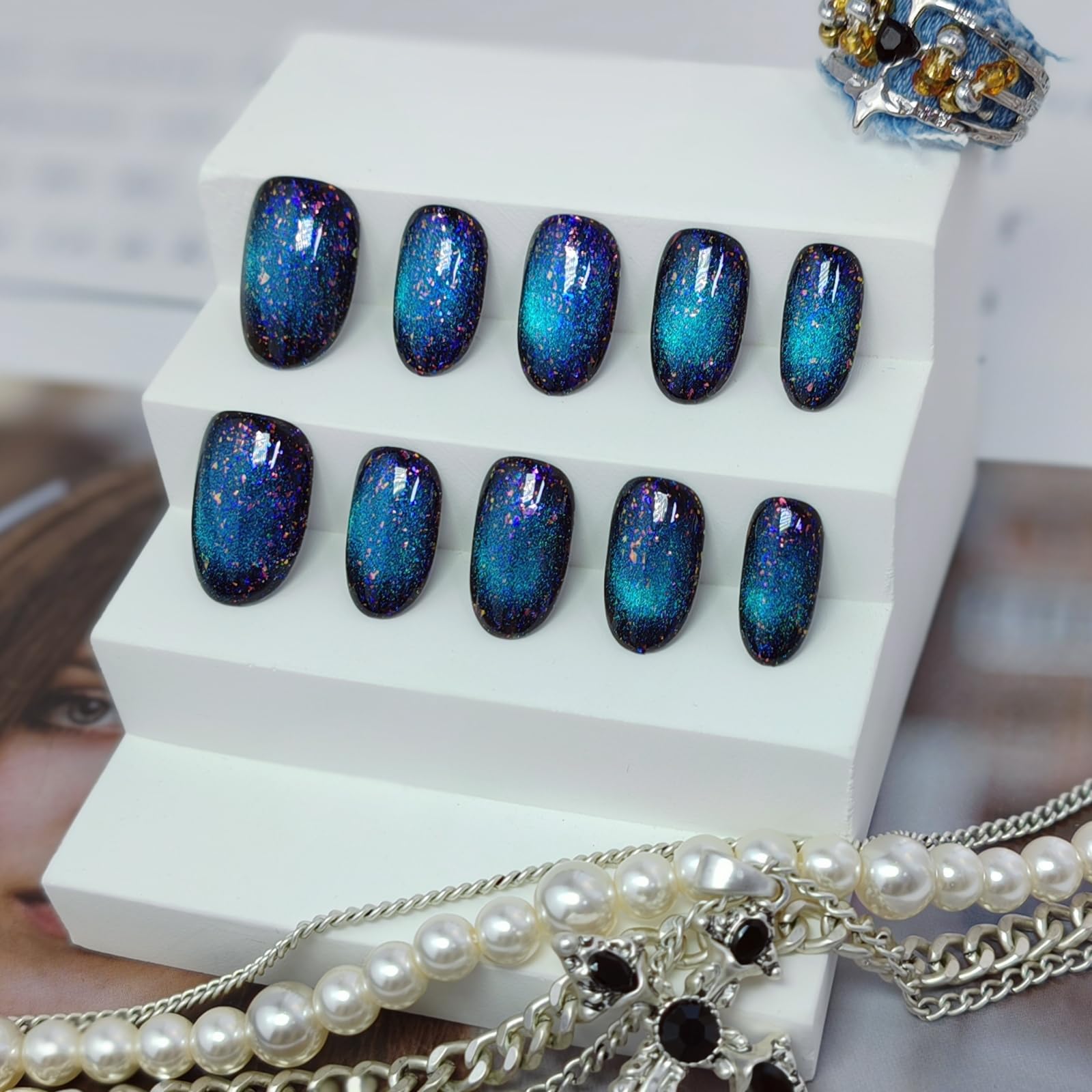 UNIYVOH Starry Sky Oval Nails – Handmade Glitter Press-On Nails (Cat Eye/Aurora)