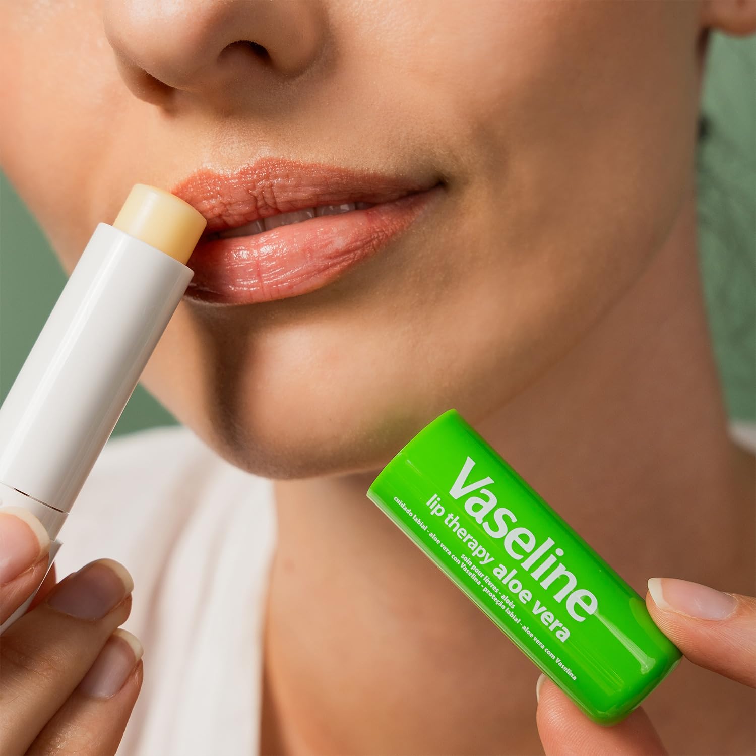 Vaseline Lip Therapy Aloe Fresh 12-Pack – Moisturizing Lip Balm for Very Dry Lips, 0.16 oz Each