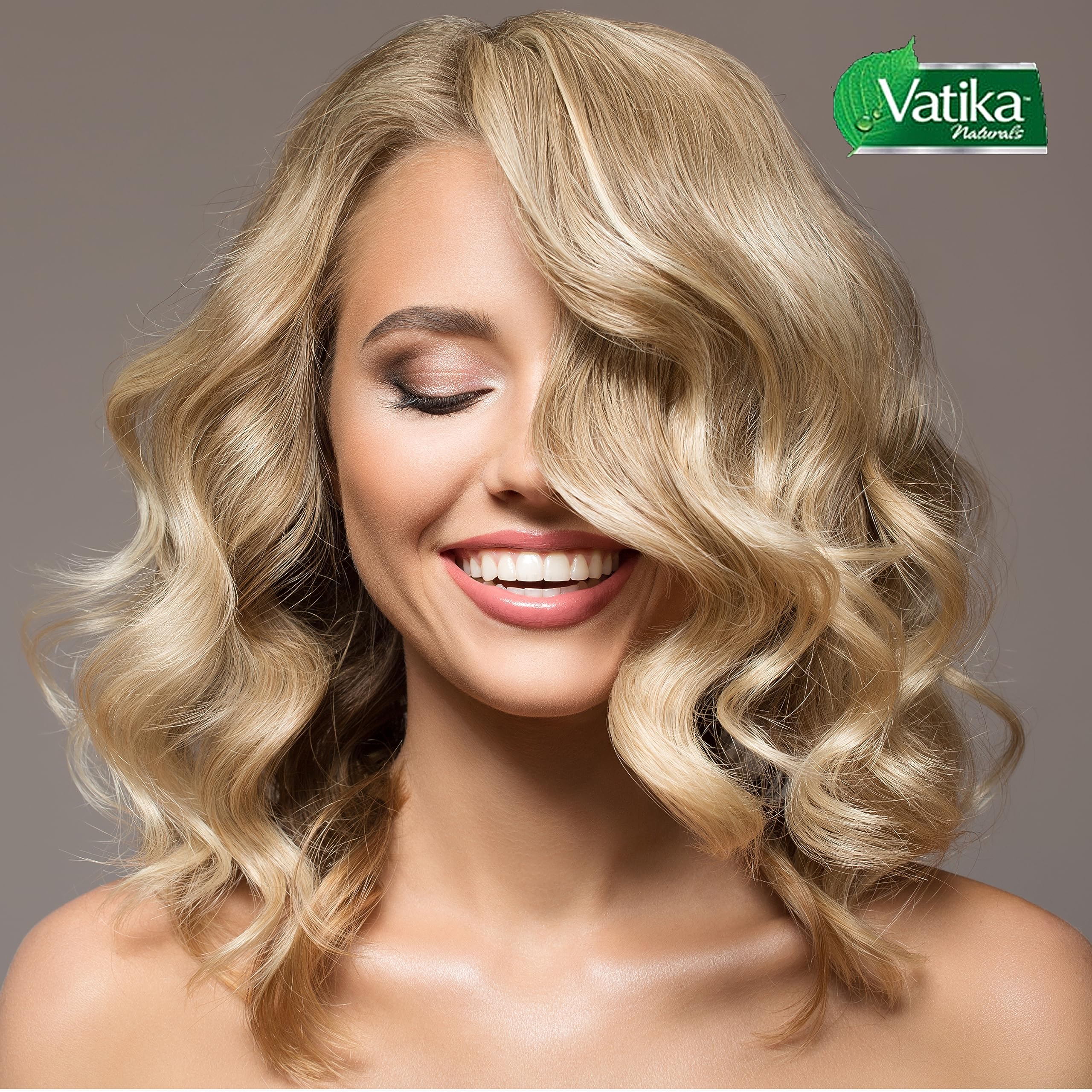 Vatika Naturals Shikakai Shampoo for Women – Hydrating & Smoothing Formula (400ml)