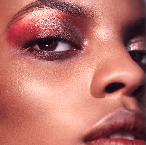Shimmery Lid Lustre by Victoria Beckham Beauty – Subtle Eye Radiance