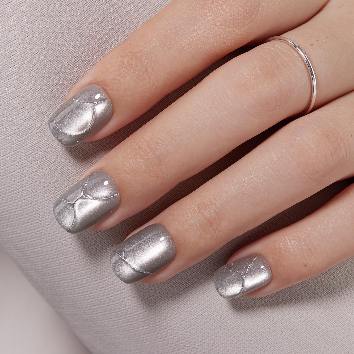 VSALON Press On Nails Short Square – Silver Gray Cat Eye Gloss, 32 Pcs, 16 Sizes, Glue & Cuticle Oil