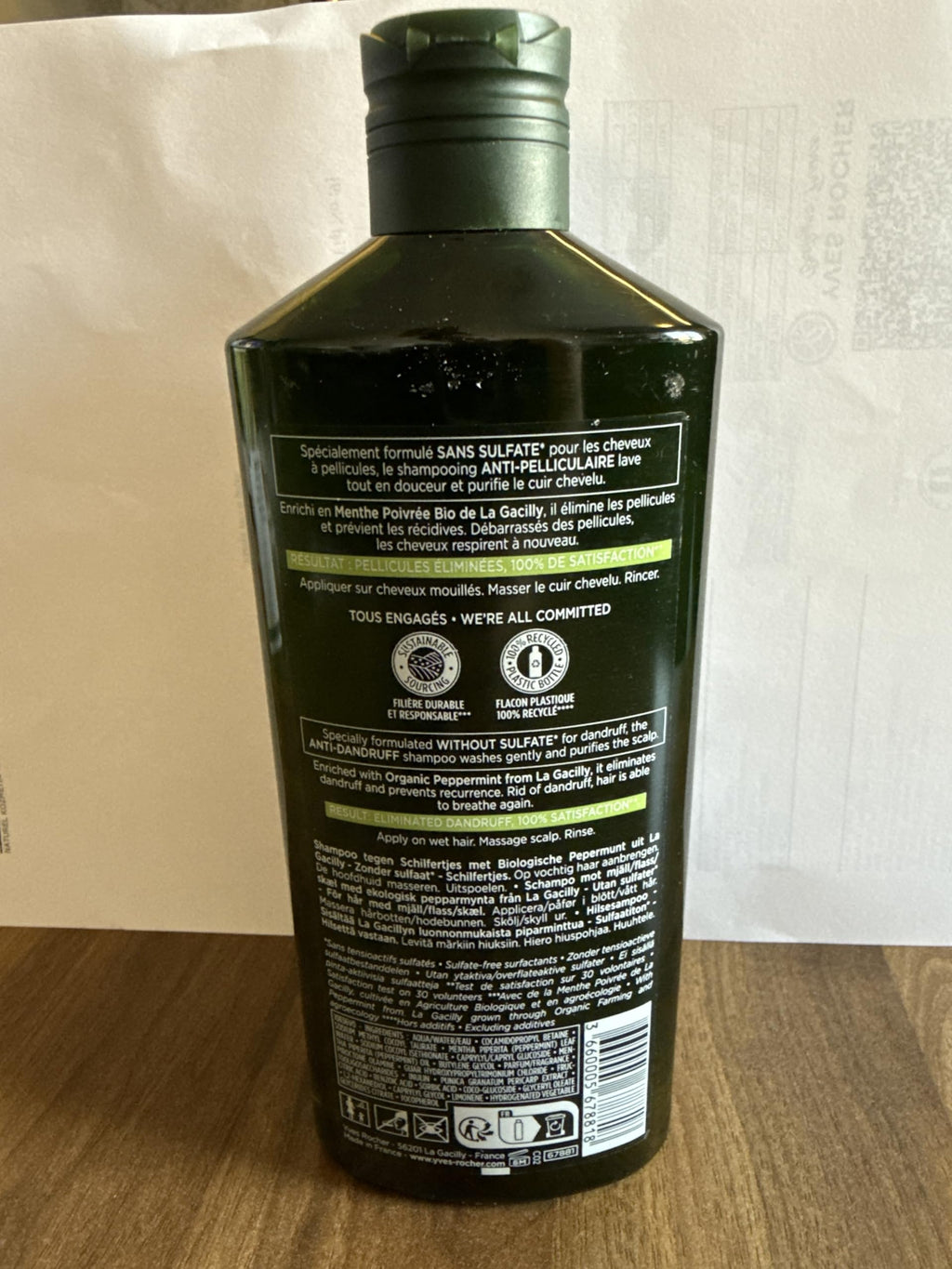 Yves Rocher Anti-Dandruff Treatment Shampoo – 300 ml | Plant-Based, Silicone-Free