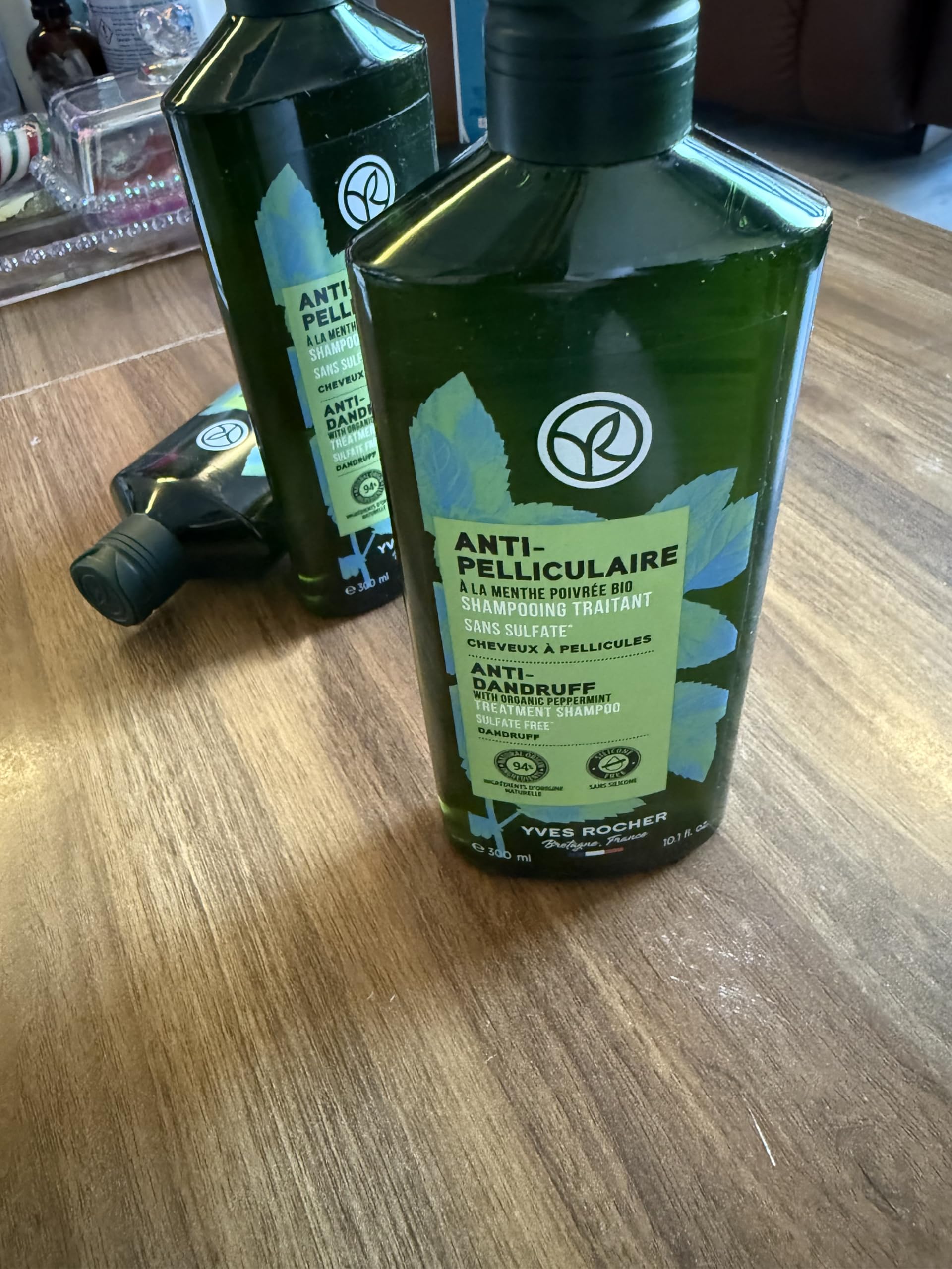 Yves Rocher Anti-Dandruff Treatment Shampoo – 300 ml | Plant-Based, Silicone-Free